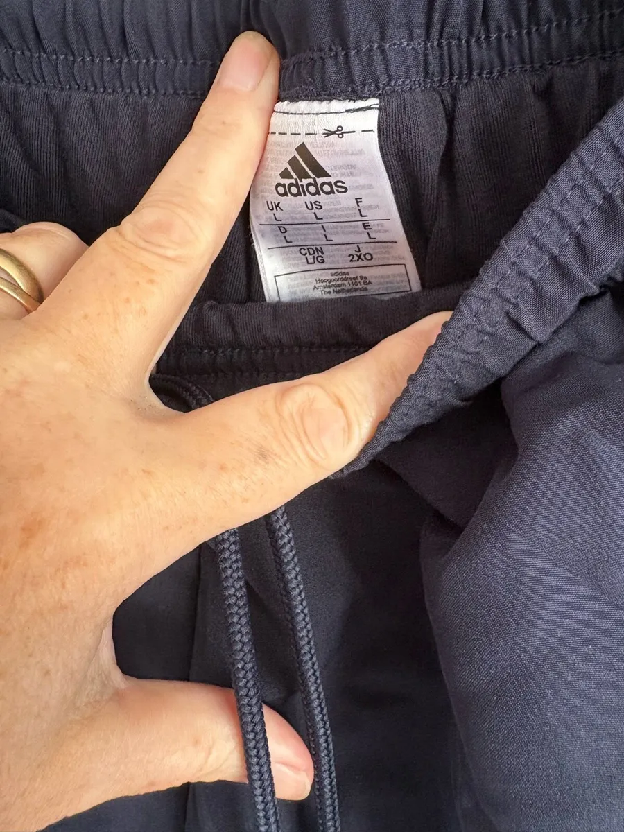 Adidas bottoms - Image 4