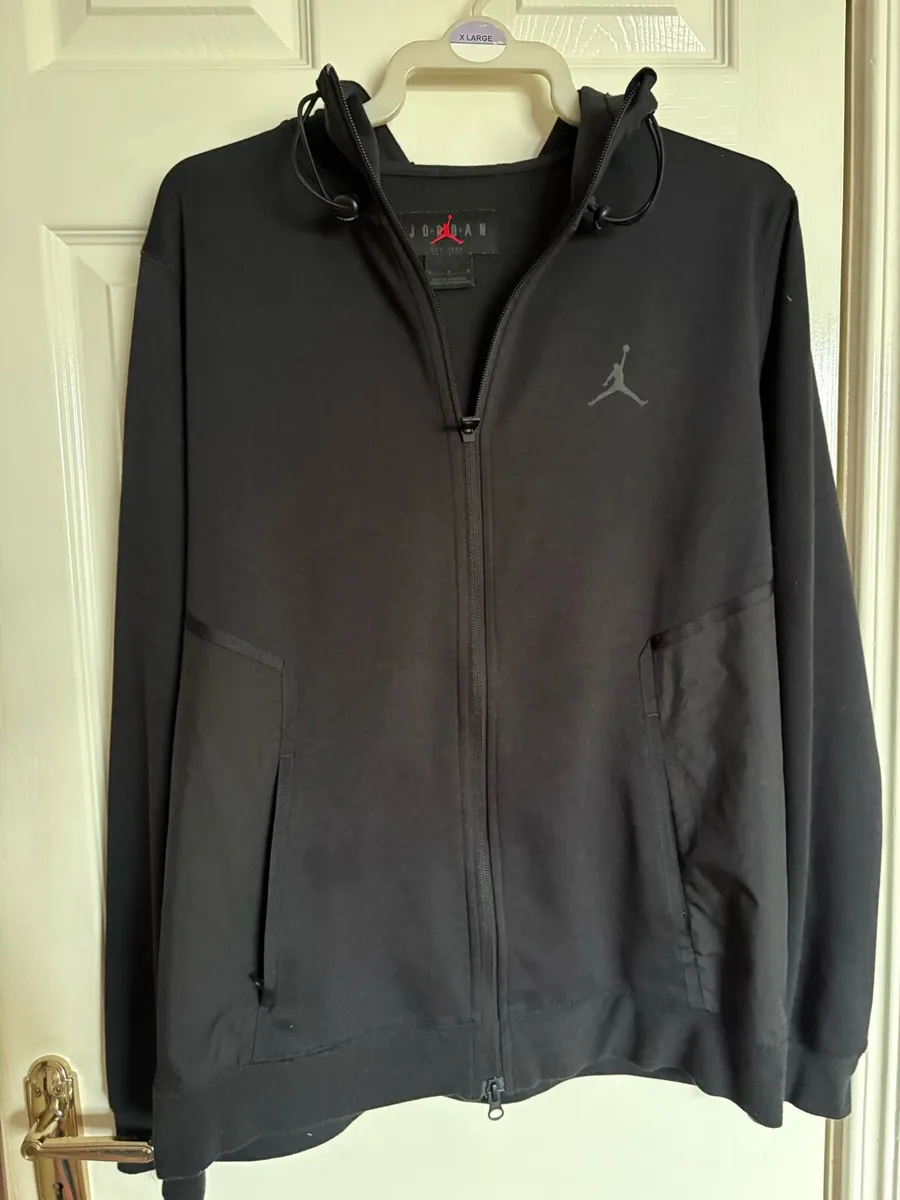 Man’s hoodie - Image 1