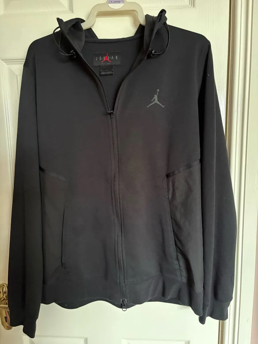 Man’s hoodie - Image 2