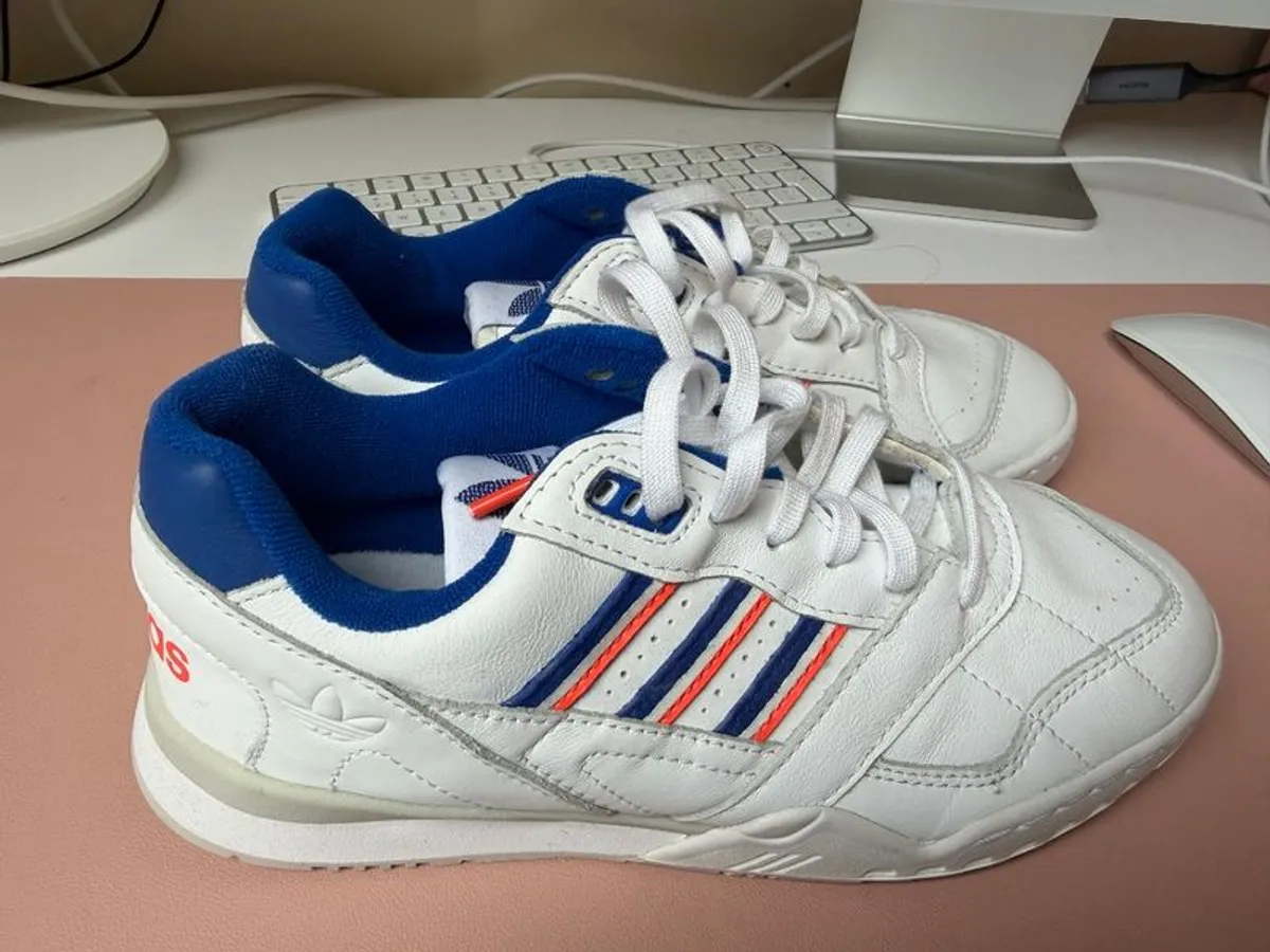 Adidas Originals A.R. Trainer White Blue Orange UK 5 EU 38 Unworn - Image 2