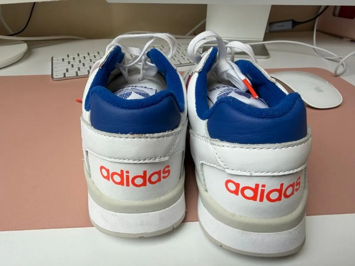 Adidas Originals A.R. Trainer White Blue Orange UK 5 EU 38 Unworn - Image 3