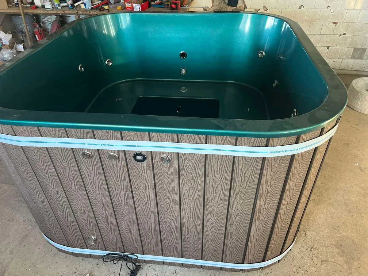Hot tubs and saunas - Image 3