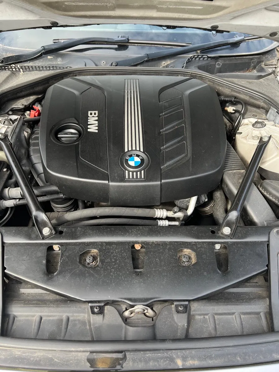 Breaking bmw 520d f10 2012 M sport 354 - Image 2