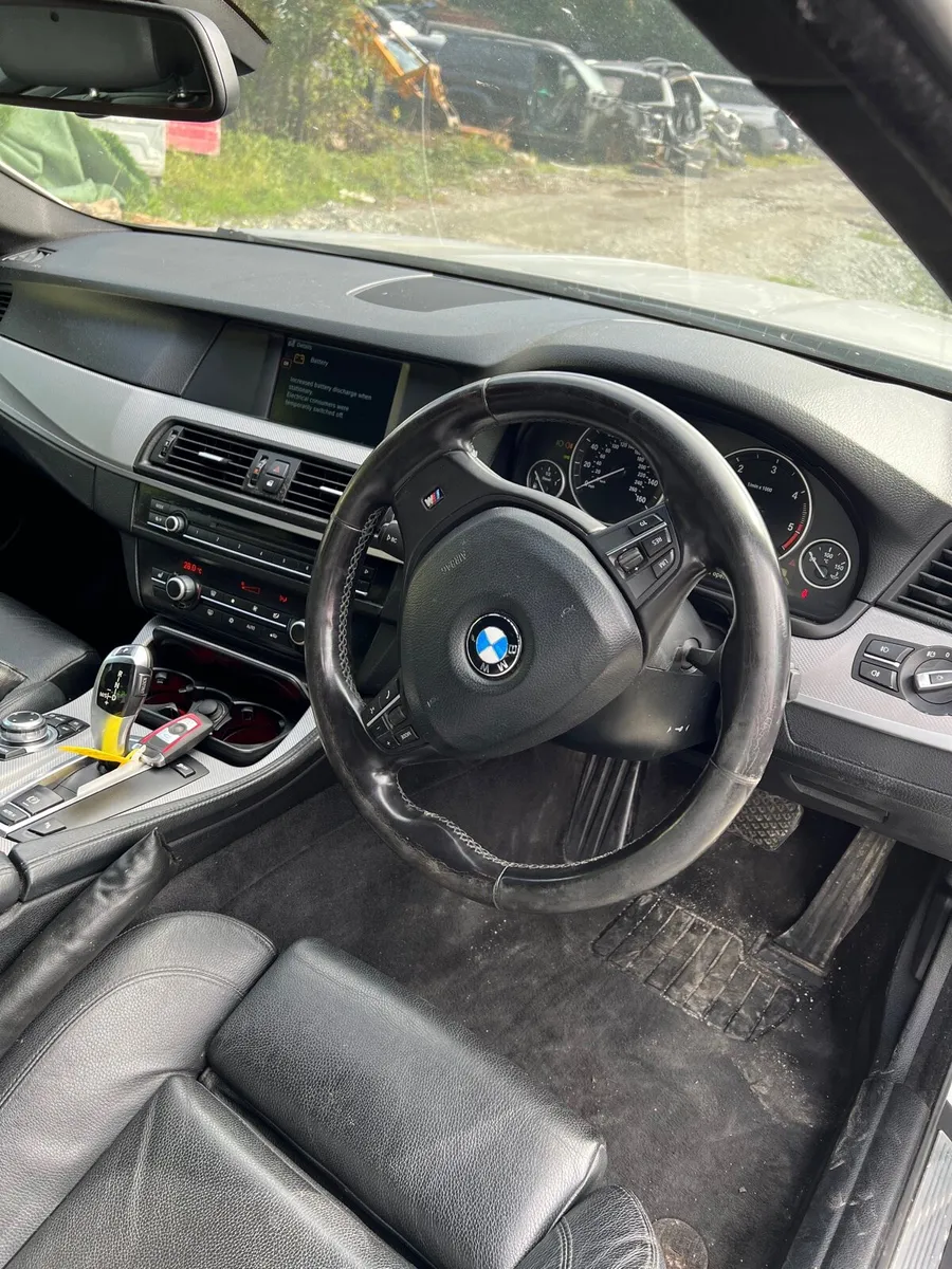 Breaking bmw 520d f10 2012 M sport 354 - Image 4