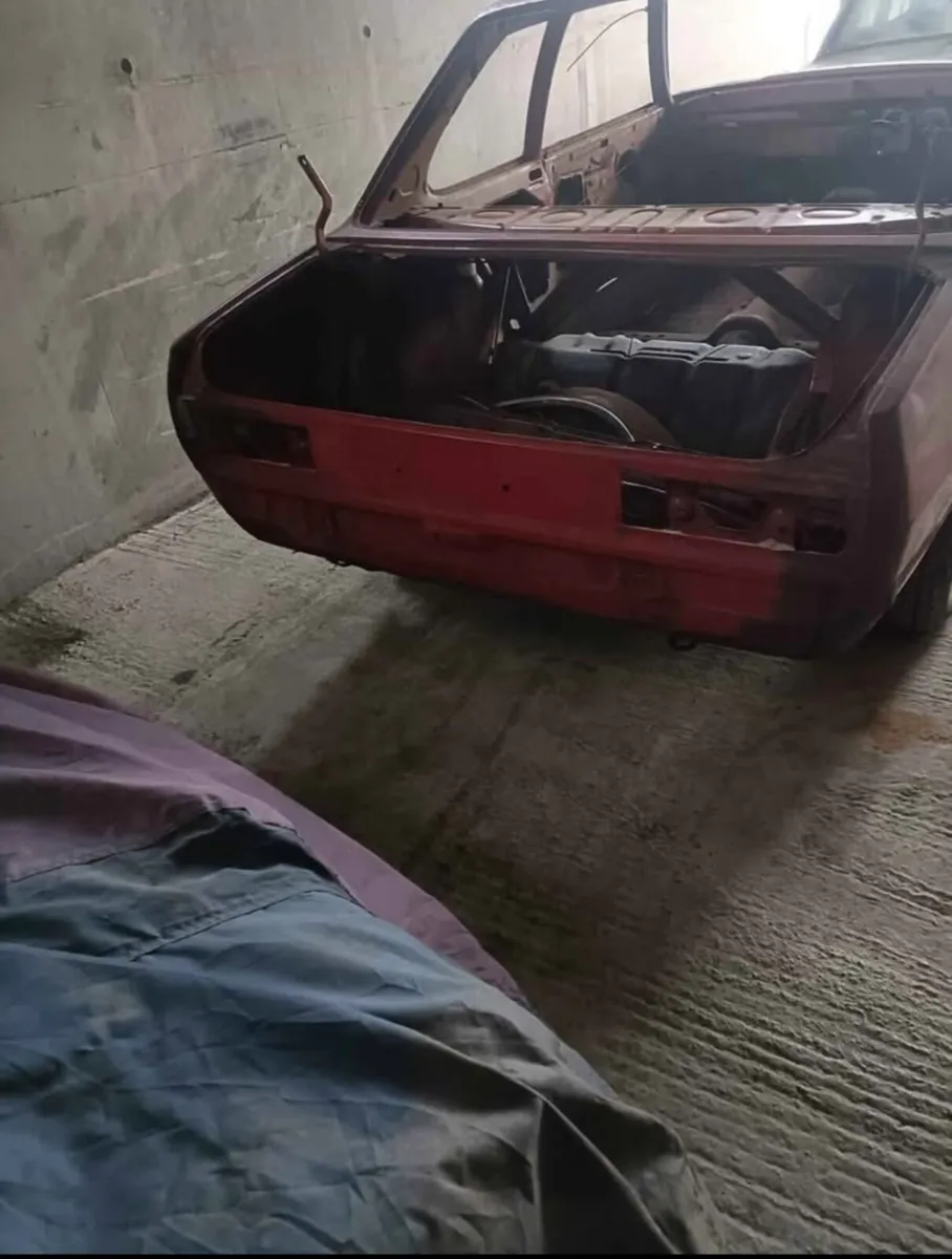 Opel ascona 2 door rolling shell - Image 2
