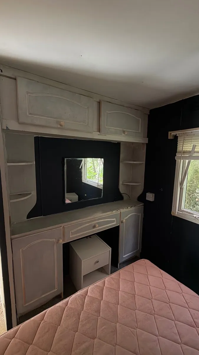 Mobile Home - Image 3