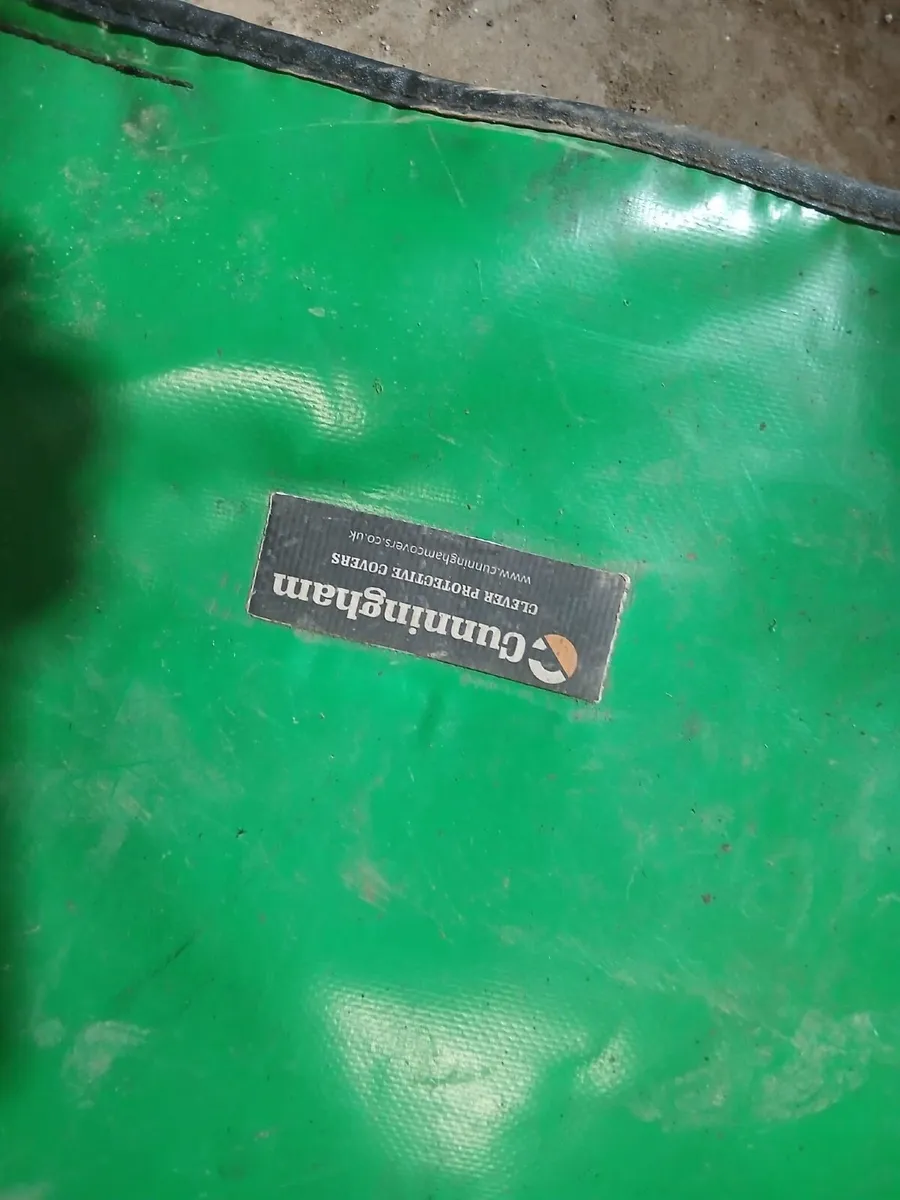Bonnet protecter & Axel brackets for hedge cutter - Image 1