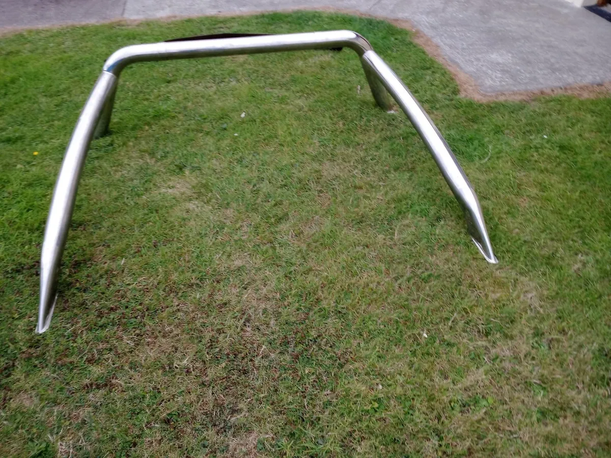Bull bars for a mitsubishi l200 jeep 2015 - Image 1