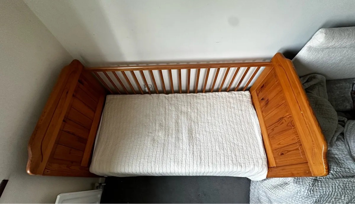 Kids bed - Image 2