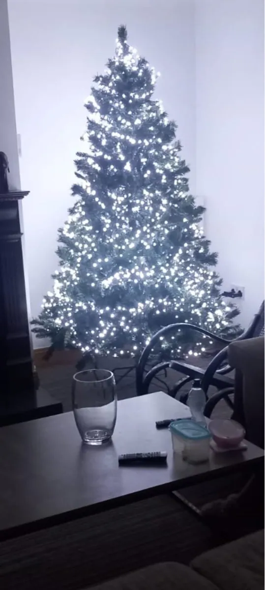 Christmas tree - Image 1