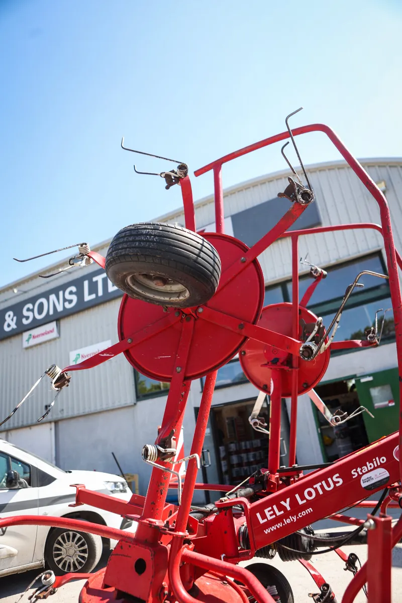 Lely Lotus 520 Tedder - Image 3