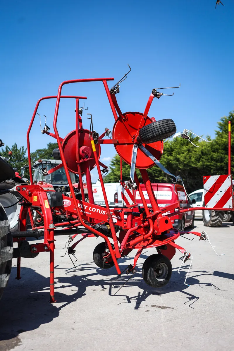Lely Lotus 520 Tedder - Image 4