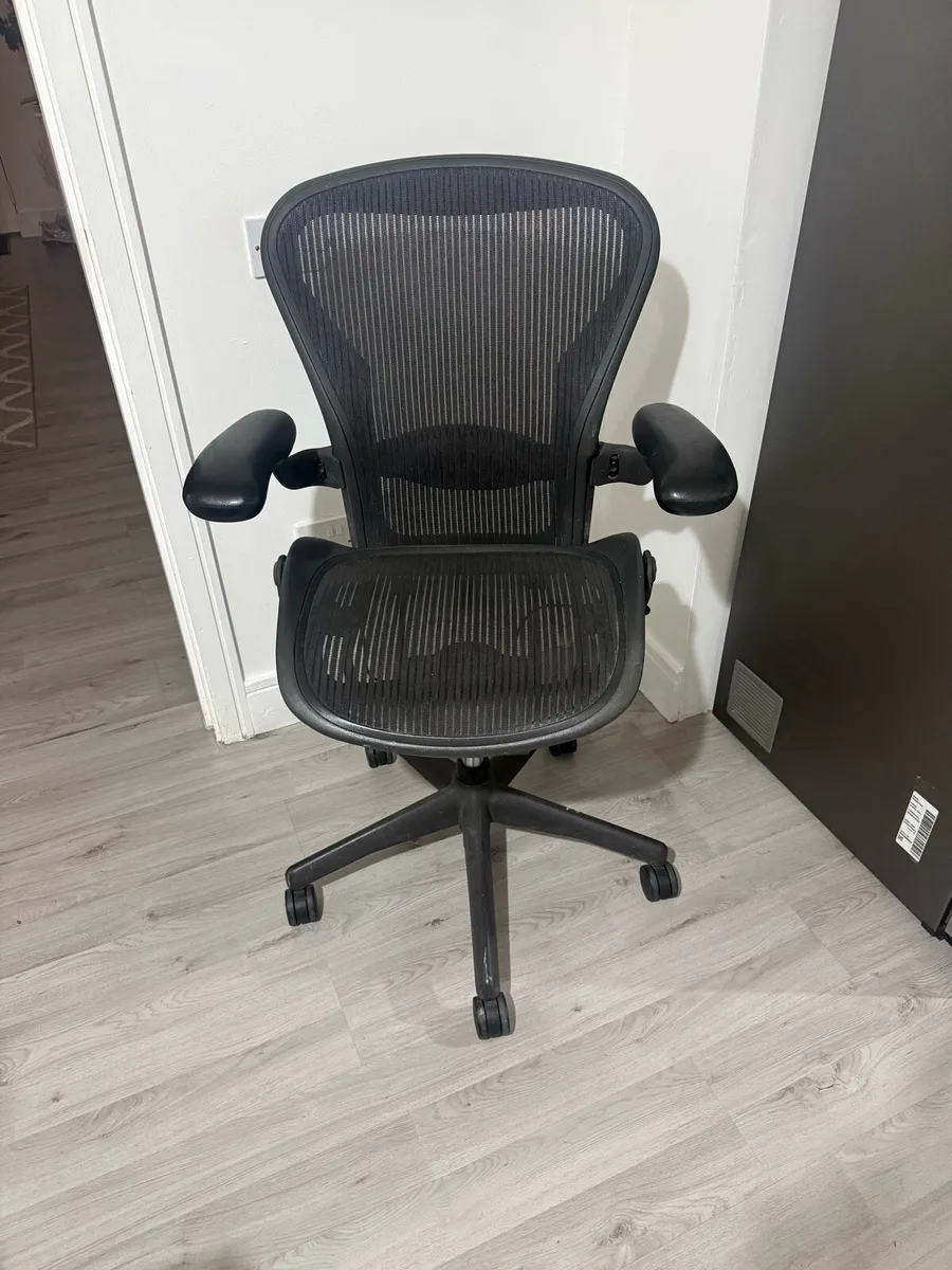 Herman miller Aeron Office Chair - Image 1