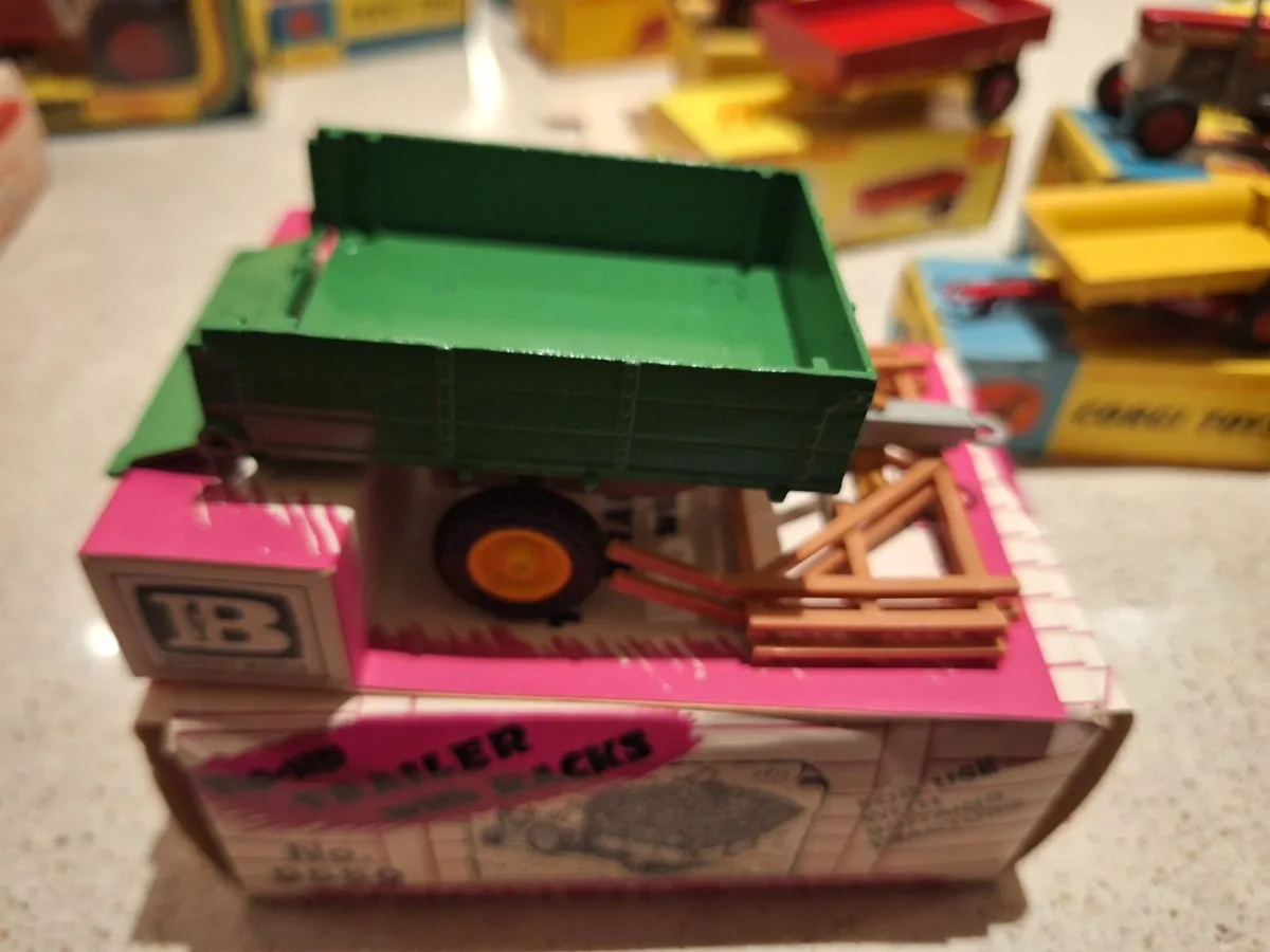 Models - Image 4