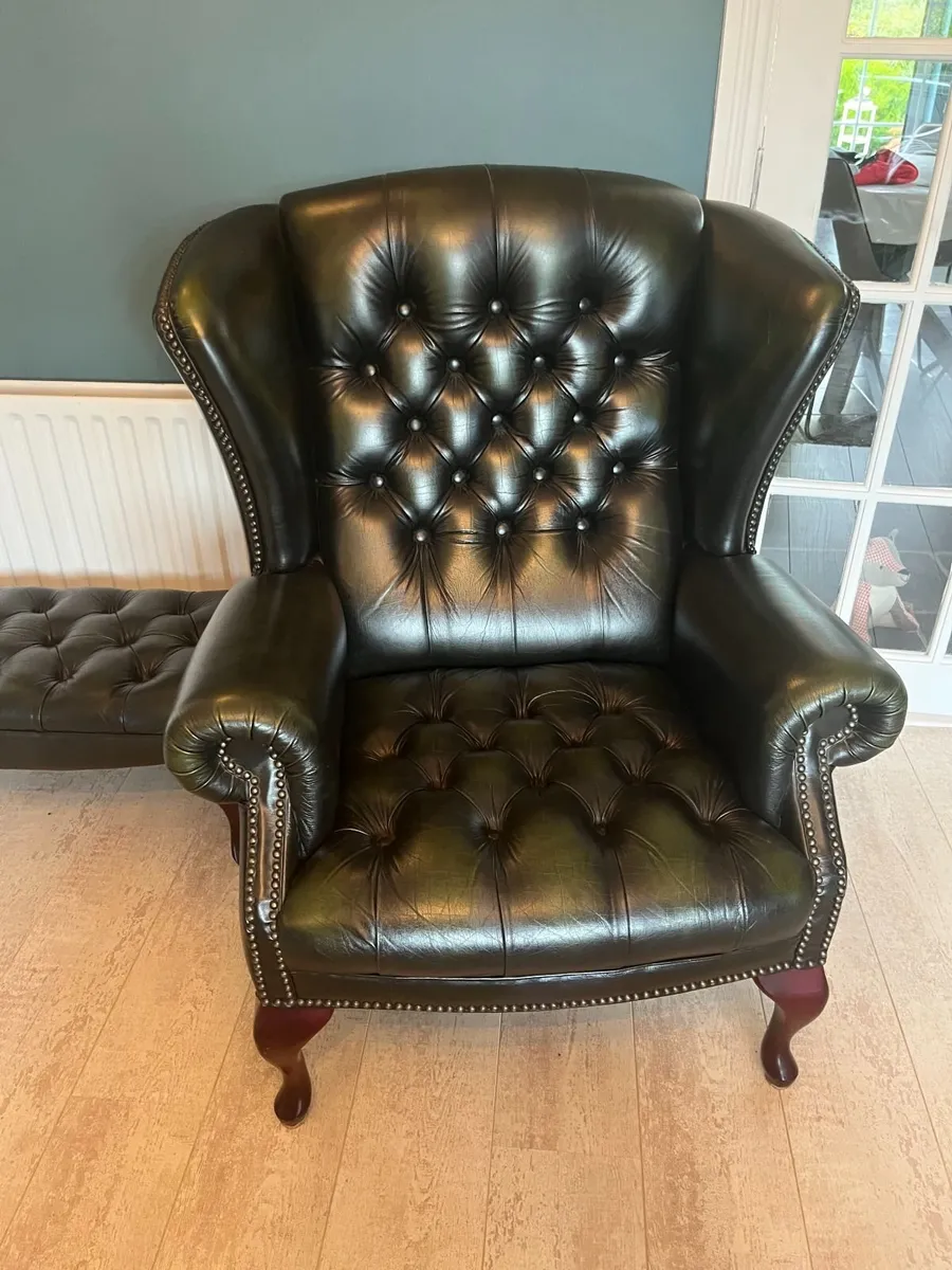 Classic Green Chesterfield Leather Suite - Image 3