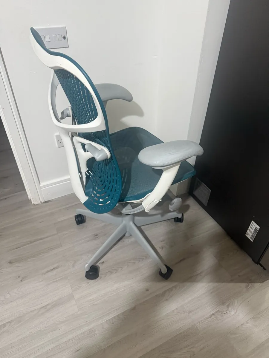 Herman Miller Mirra 2 Office Chair - Image 2