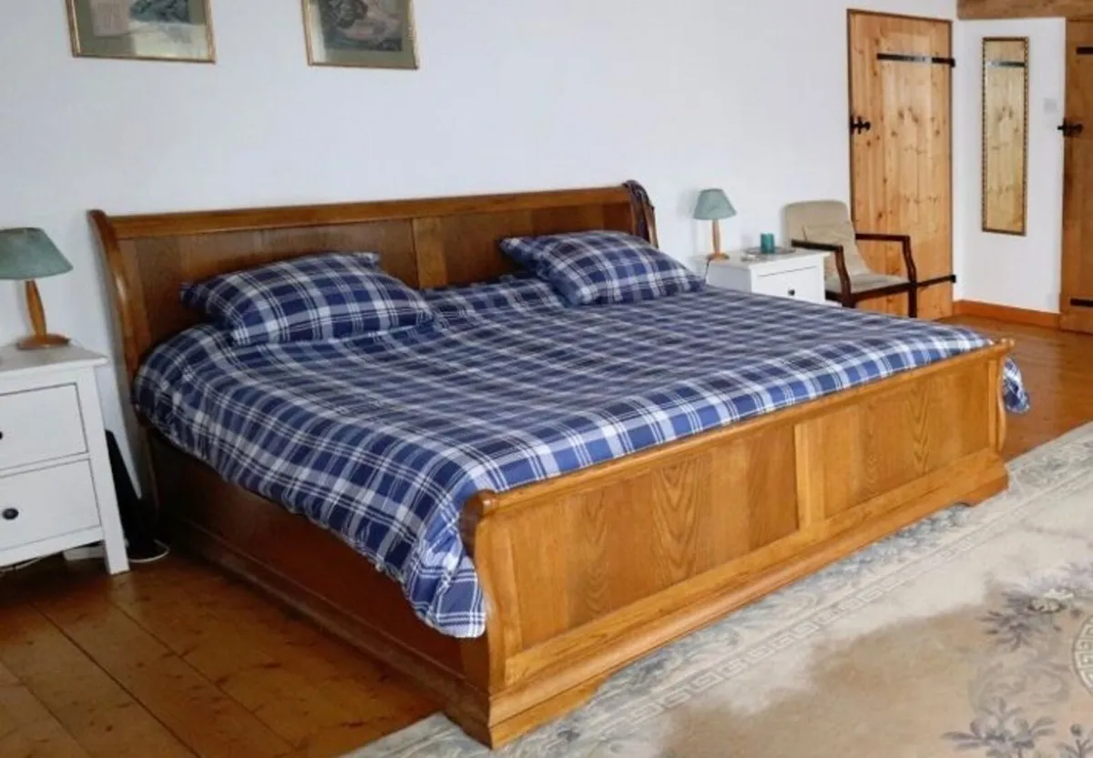 Quality Oak superking sleigh bed