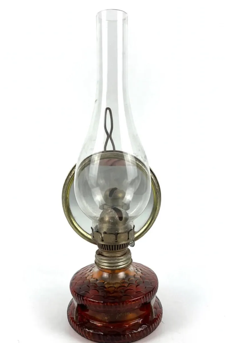 Vintage Amber glass oil lamp - Image 2
