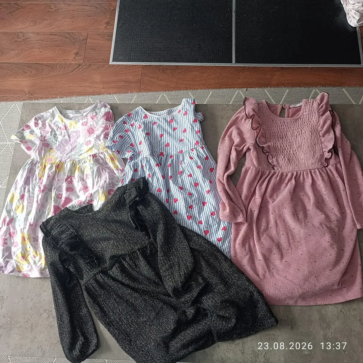 Girls clothes size 116cm - Image 3
