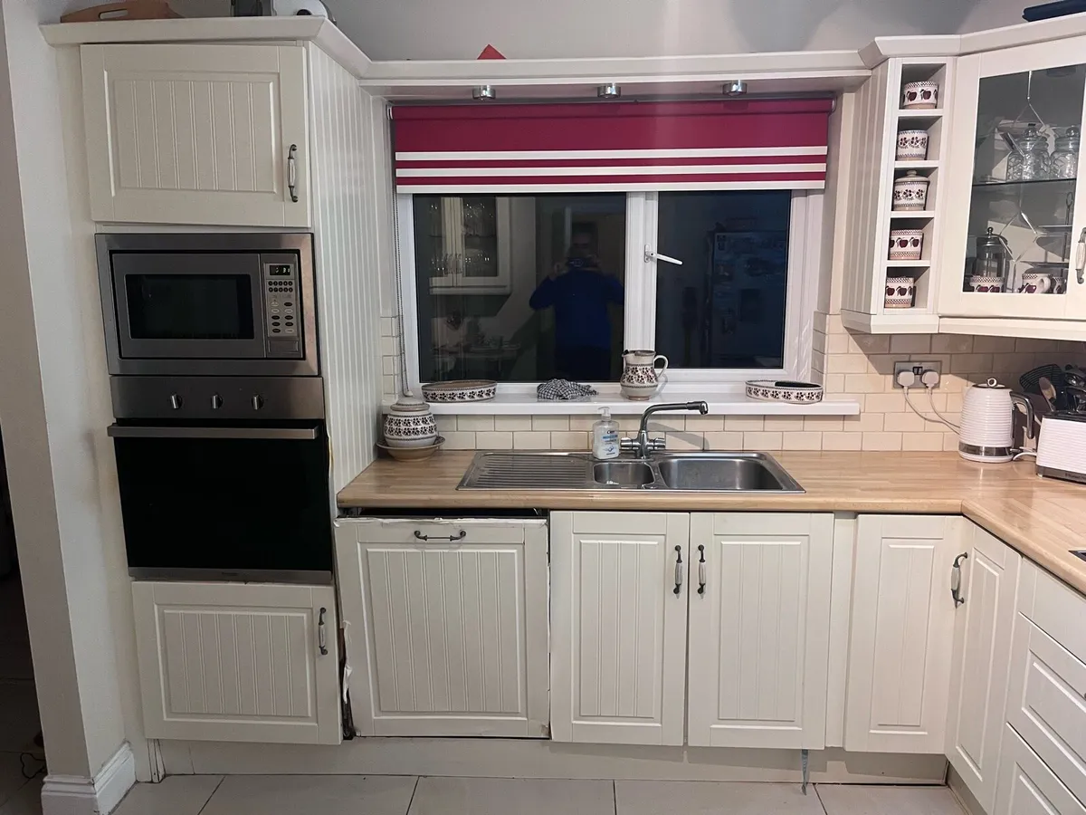 Full Kitchen for Sale - Image 3