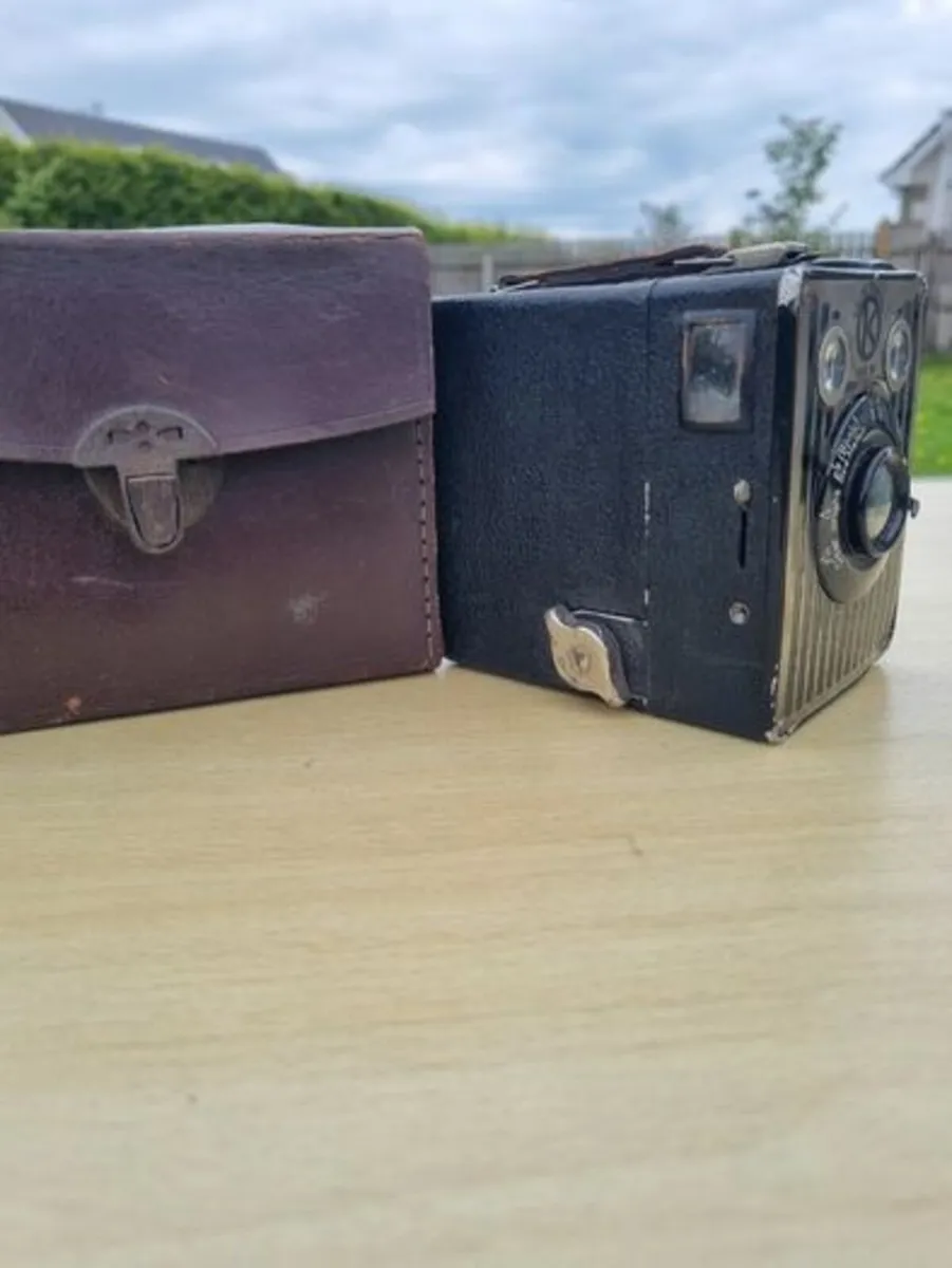 Kodak Brownie Six-20 - Image 3