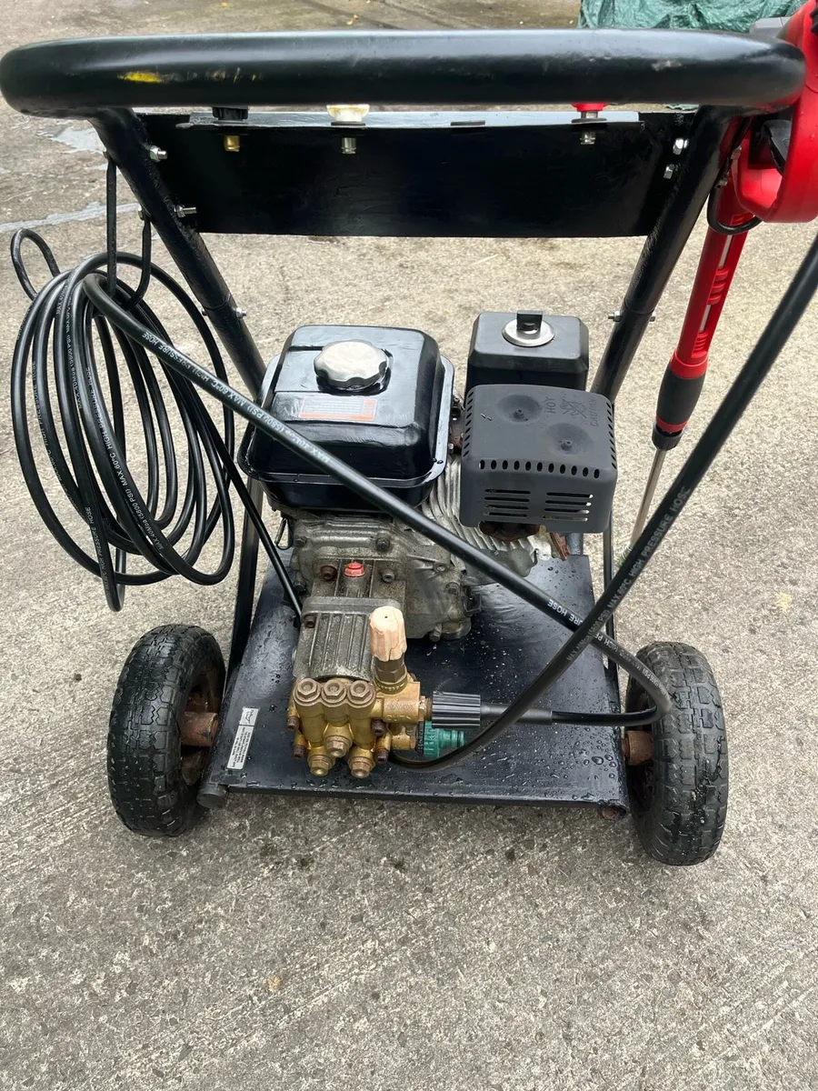 Dargan 2500 PSI 6.5HP Petrol Pressure Washer - Image 3