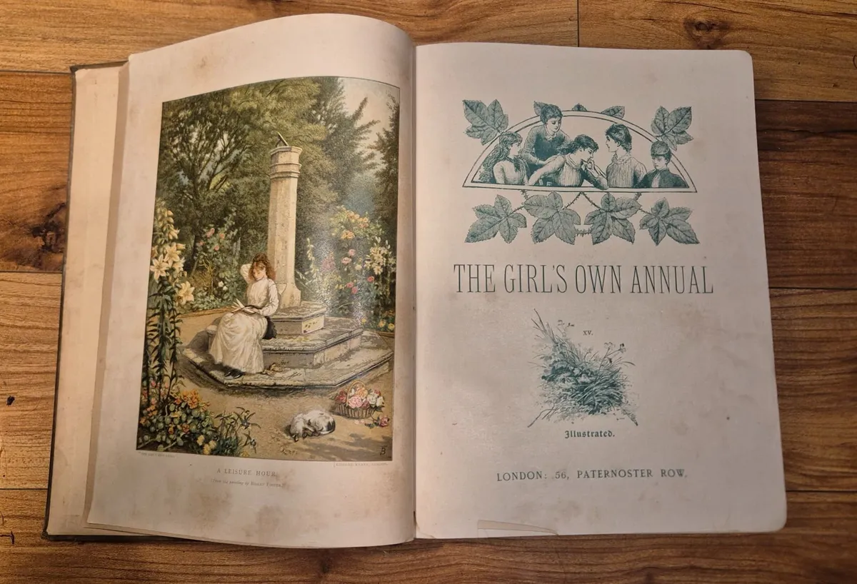 Vintage Books - Image 4