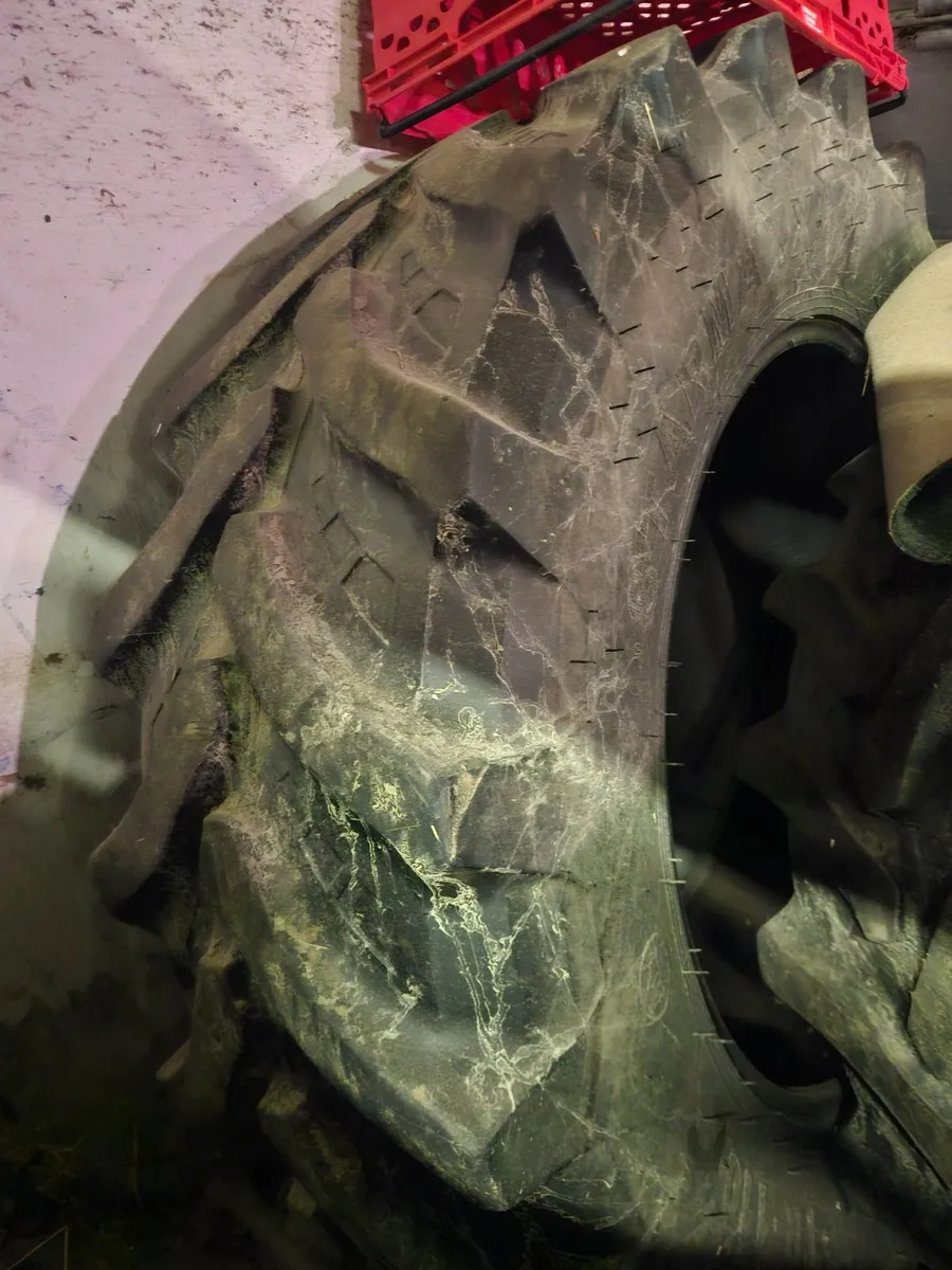 Tracror tires 480×70-R34 - Image 3