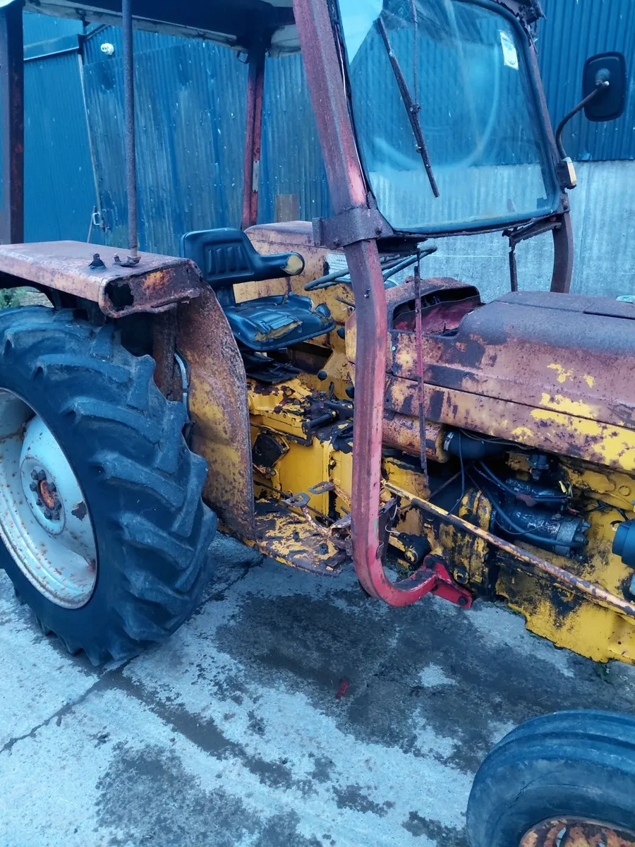 Mf 135 - Image 1