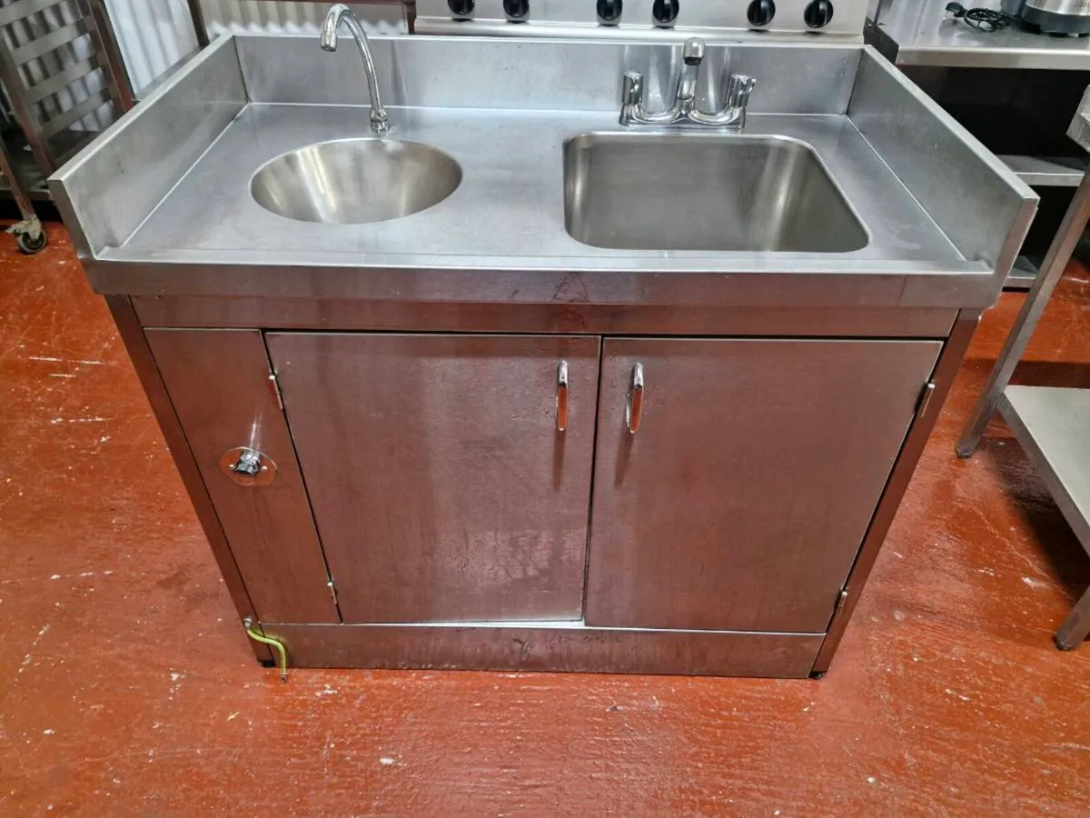 Stainless steel sink with hand sink - Image 3