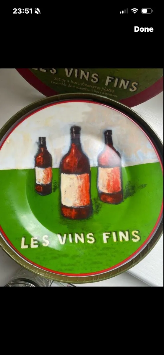 Cocktail Plates Set- Les Fins Vins - Image 2