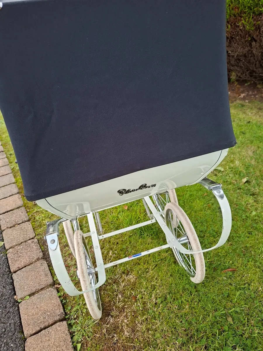 SILVERCROSS DOLLS PRAM - Image 3
