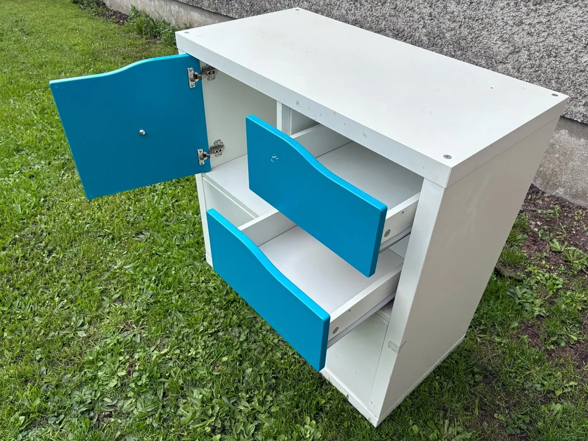 Children’s storage unit - Image 4
