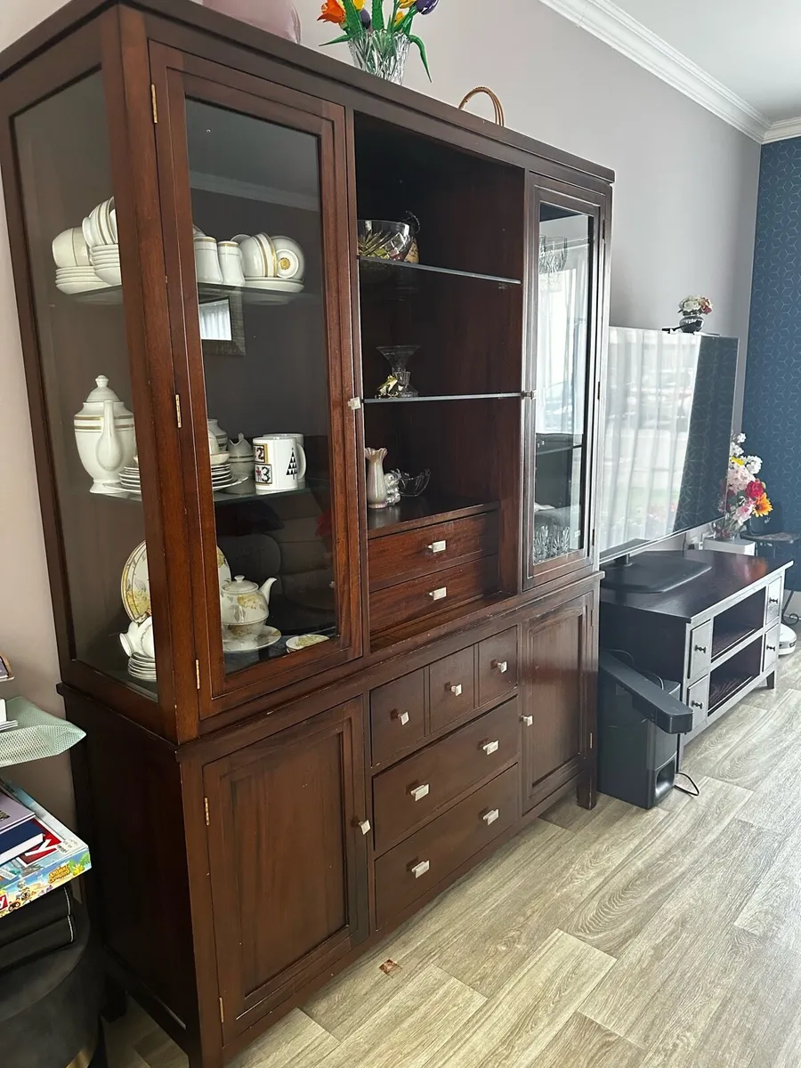 Breakfront cabinet- price negotiable - Image 2