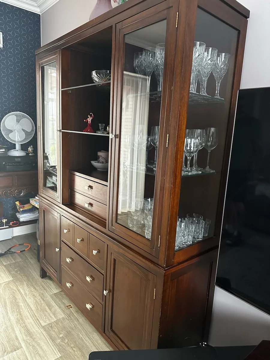 Breakfront cabinet- price negotiable - Image 3