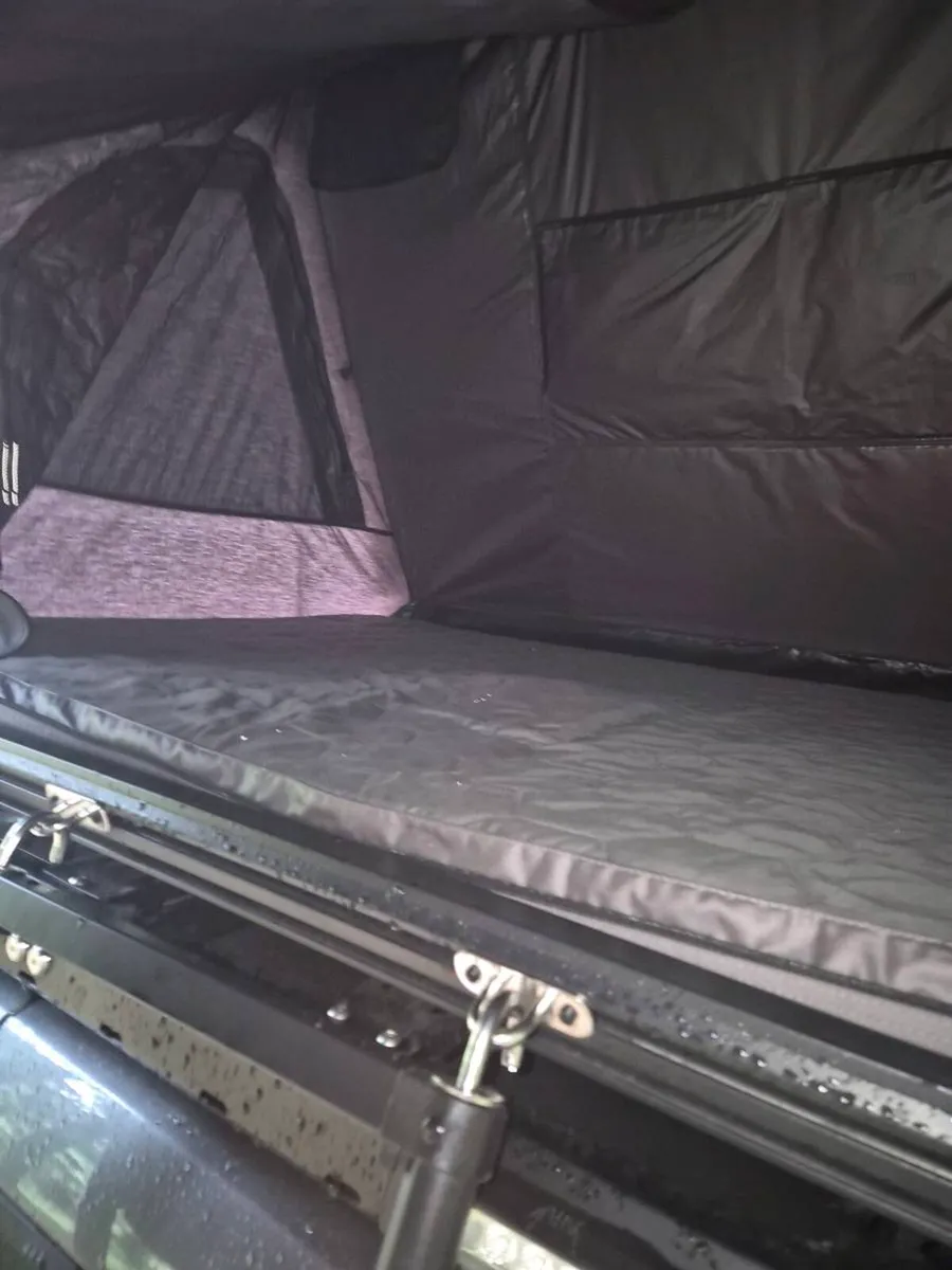Wild land roof tent - Image 3