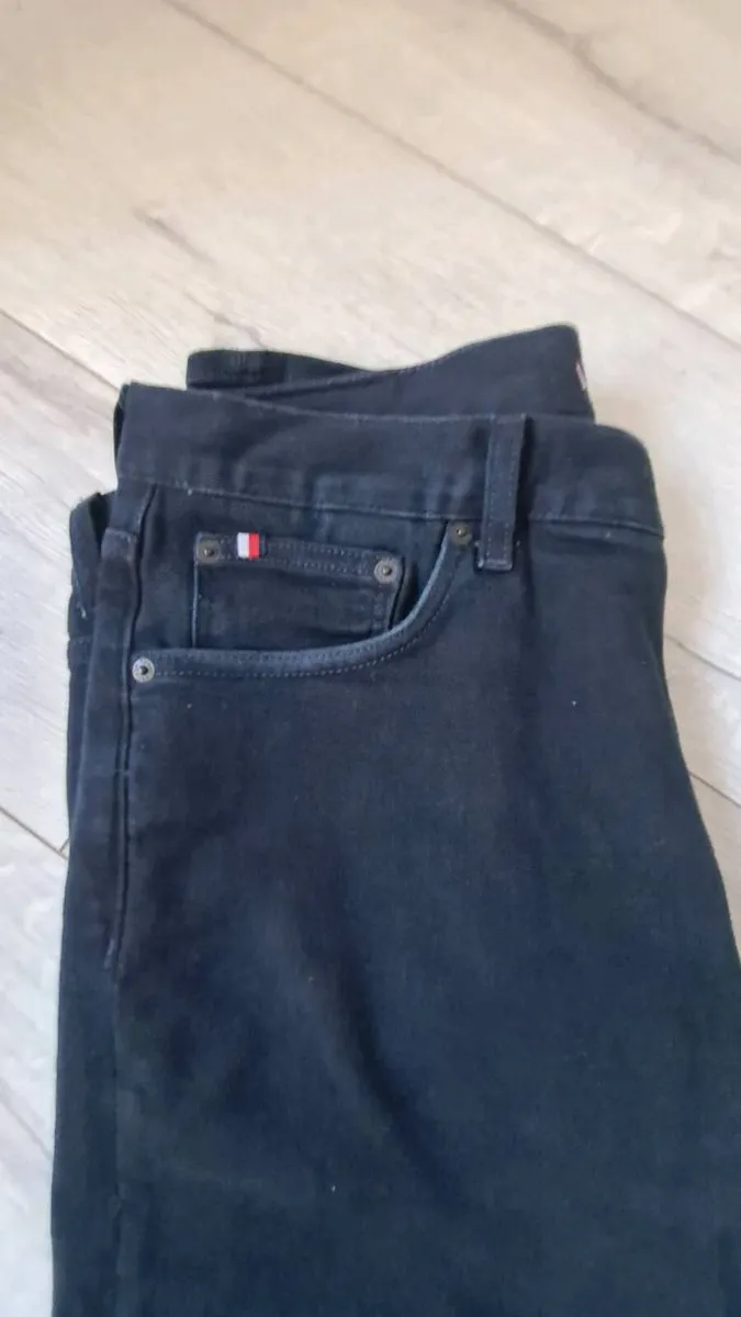 Tommy hilfiger jenas 33/32 - Image 1