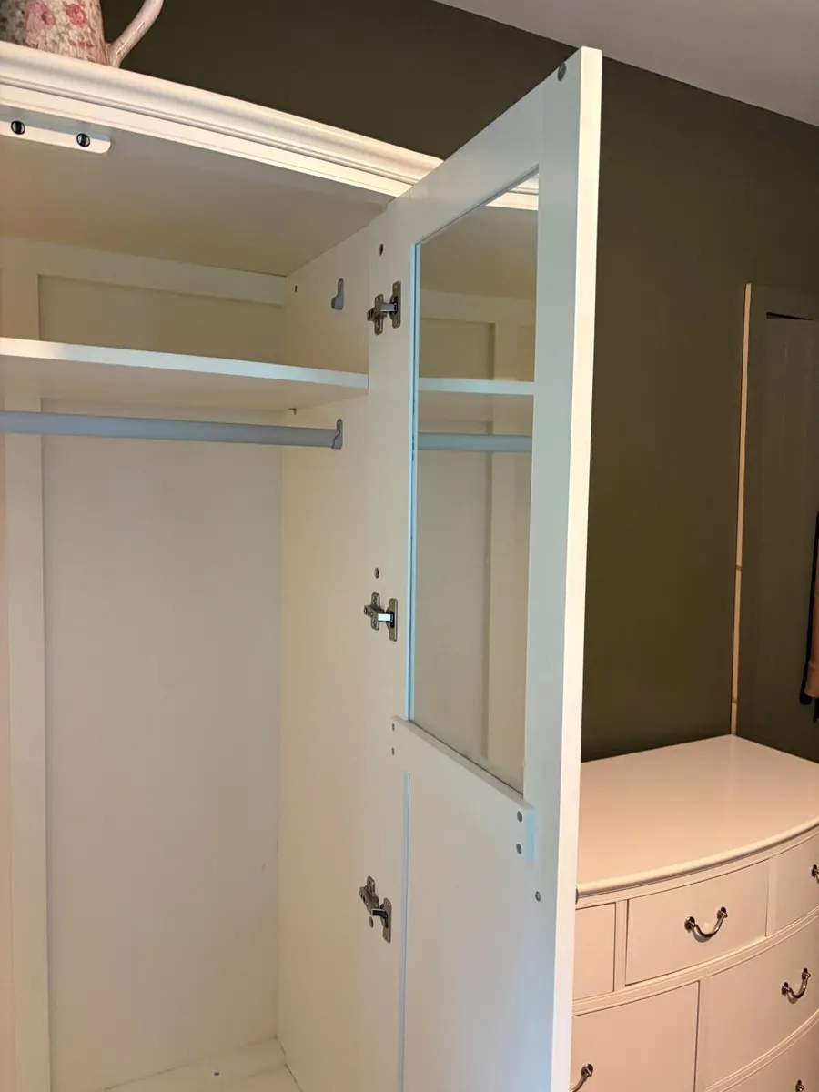 Casey’s furniture double wardrobe - Image 3