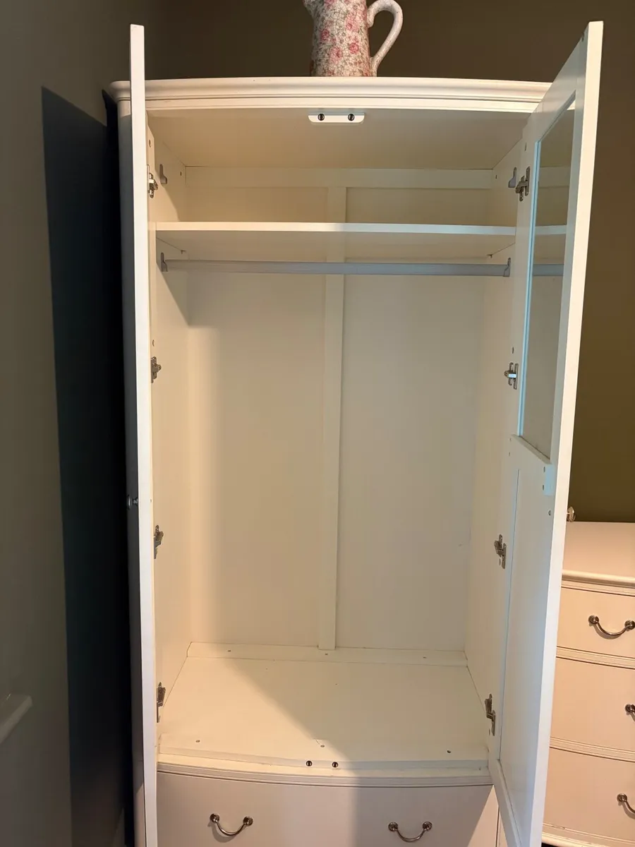 Casey’s furniture double wardrobe - Image 4
