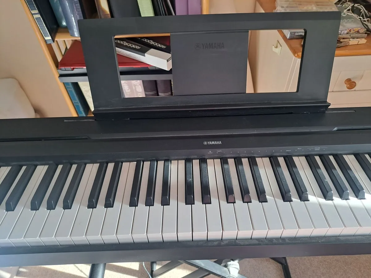 Digital Piano Yamaha P45 - Image 2