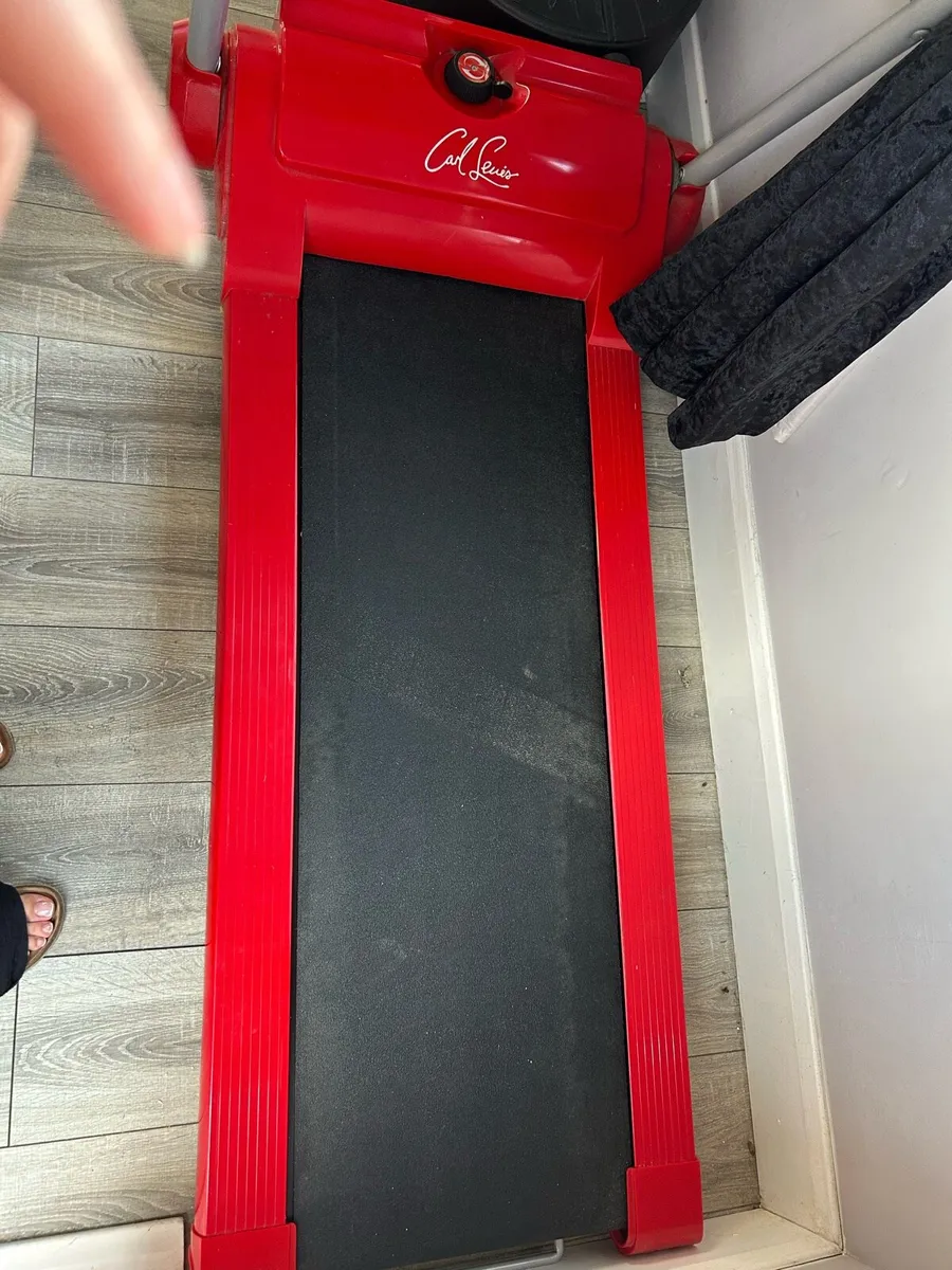 Treadmill - Image 1