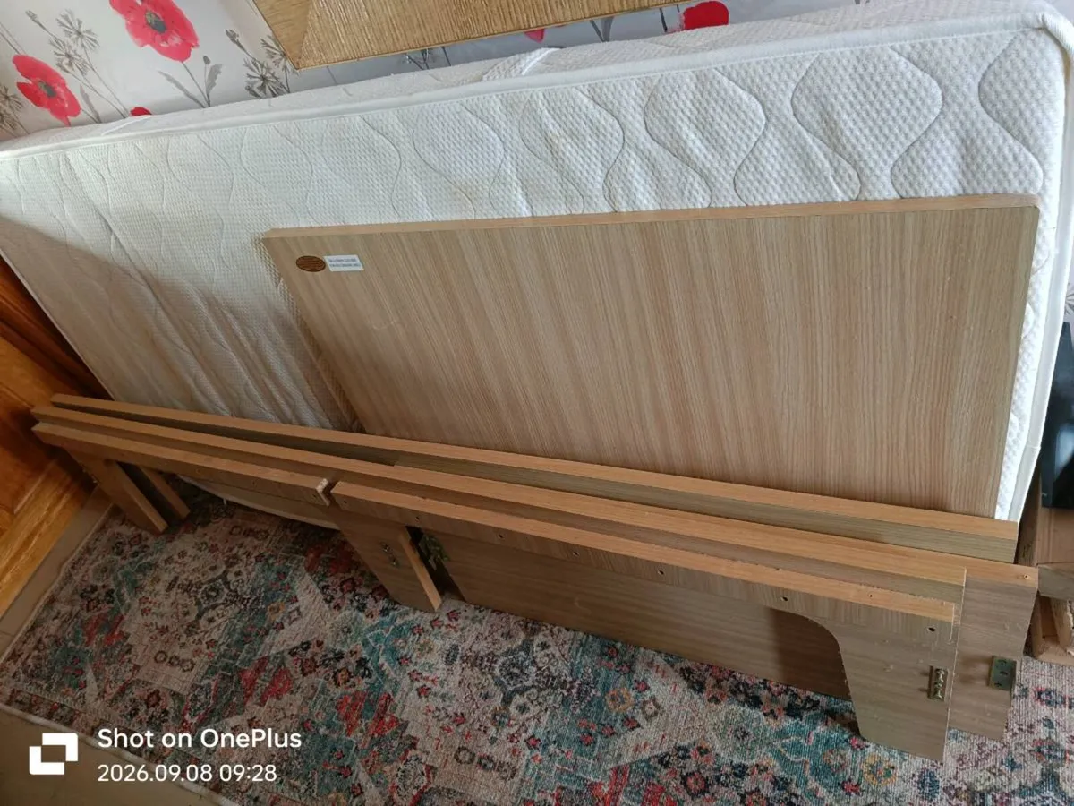 Single bed frame and mattress - Image 4