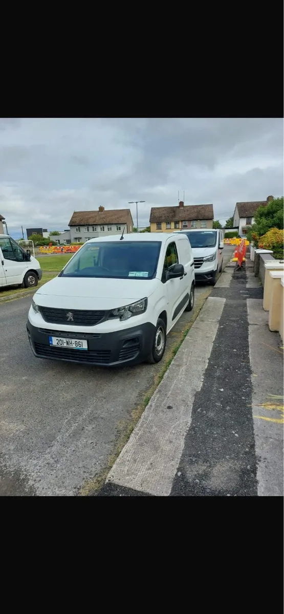 Van - Image 1