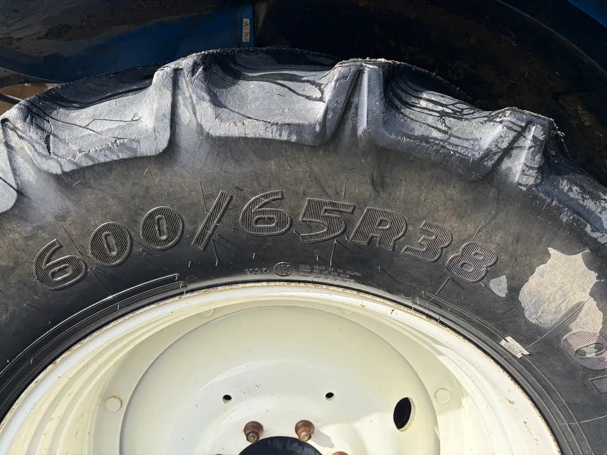 4 tractor tyres - Image 3