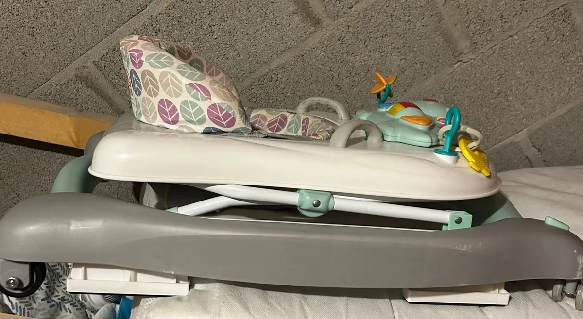 Baby walker - Image 1