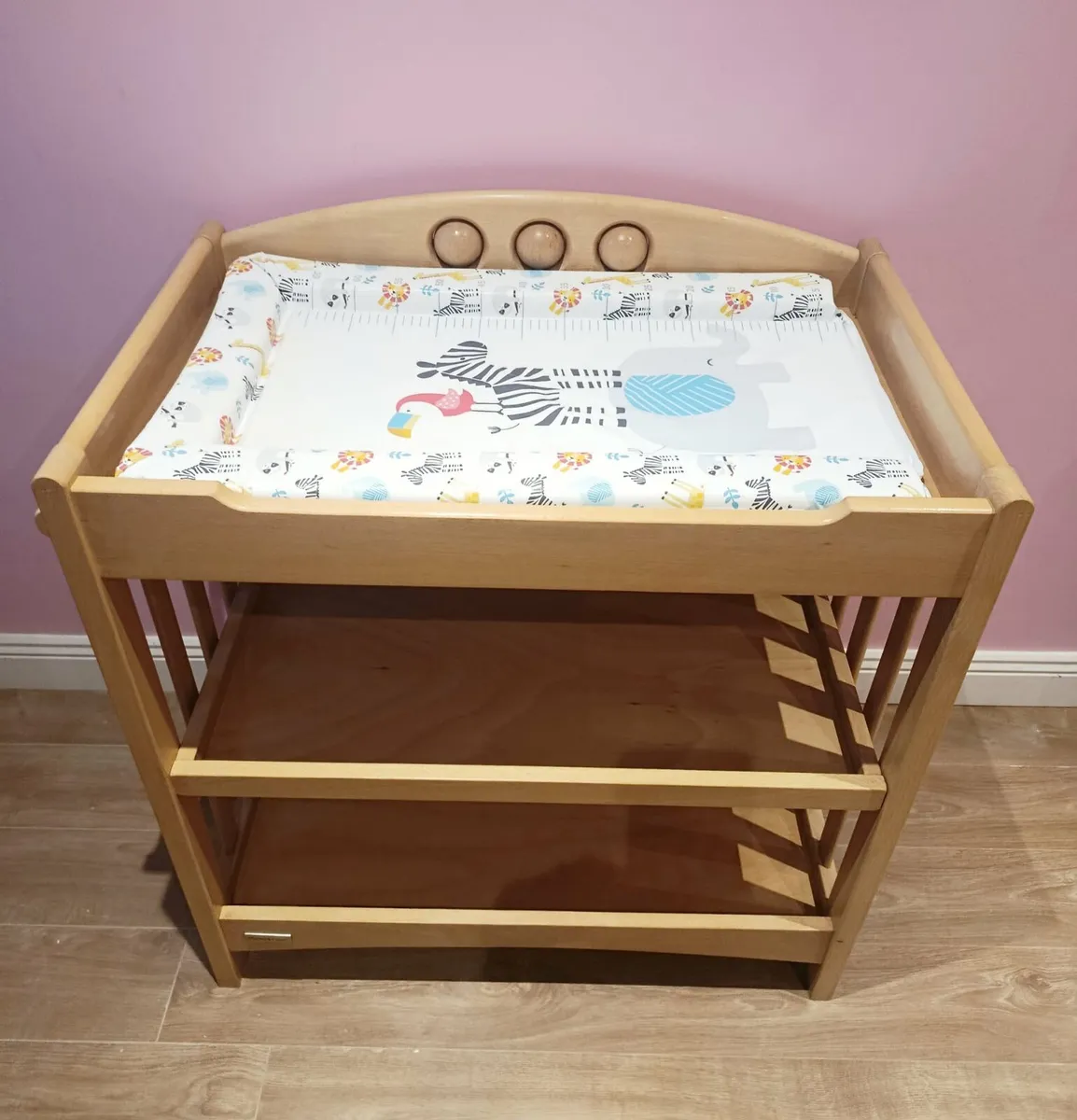 Baby changing unit - Image 1