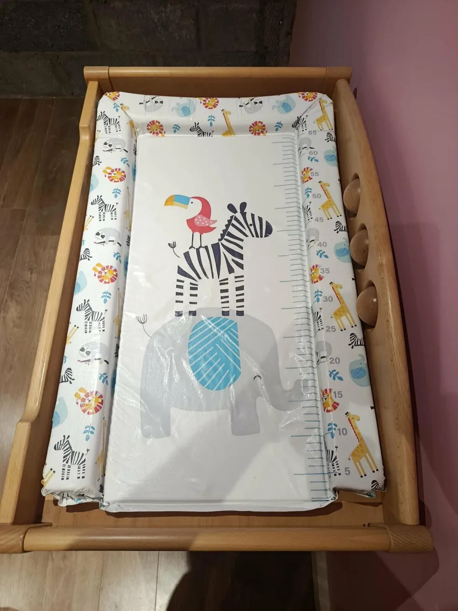 Baby changing unit - Image 4