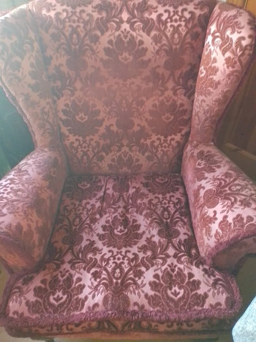 Wingback chair - Image 1