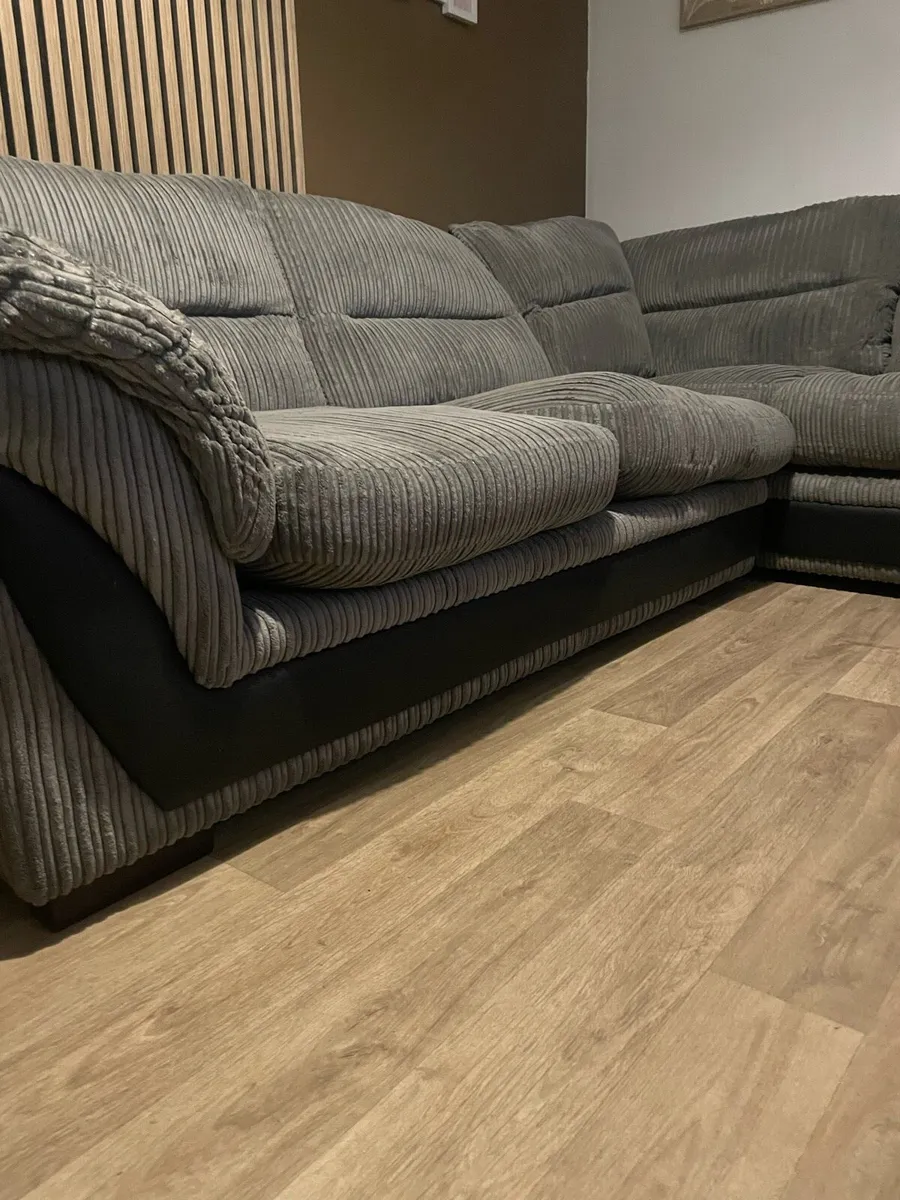 Corner sofa (right side fitting) - Image 3