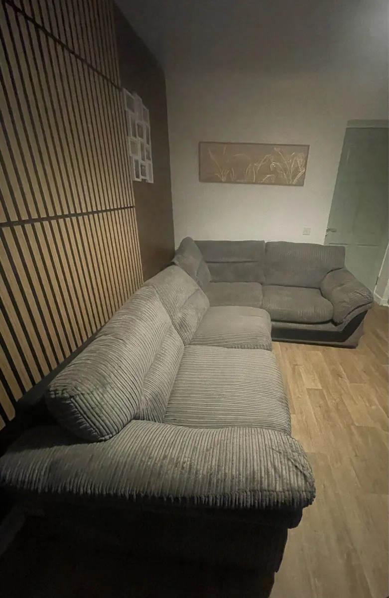 Corner sofa (right side fitting) - Image 2
